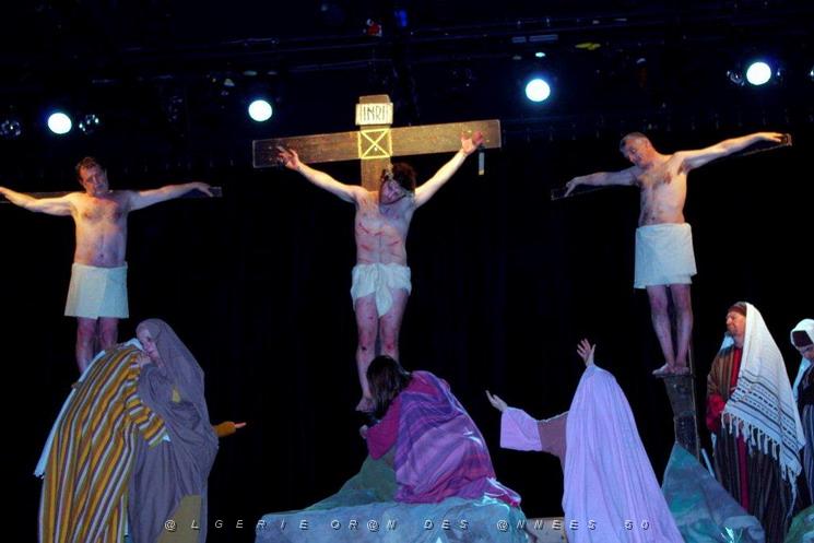 LA PASSION DE NOTRE SEIGNEUR JESUS CHRIST MARTIGUES 10.04.2011    (26).jpg